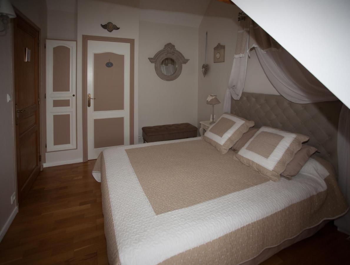 Les Jarrieres Bed & Breakfast Dame-Marie-les-Bois Екстериор снимка