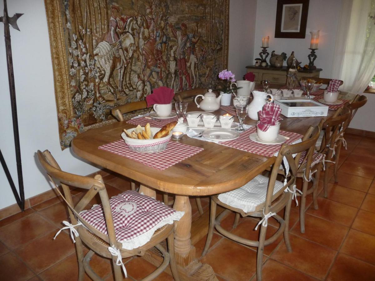 Les Jarrieres Bed & Breakfast Dame-Marie-les-Bois Екстериор снимка
