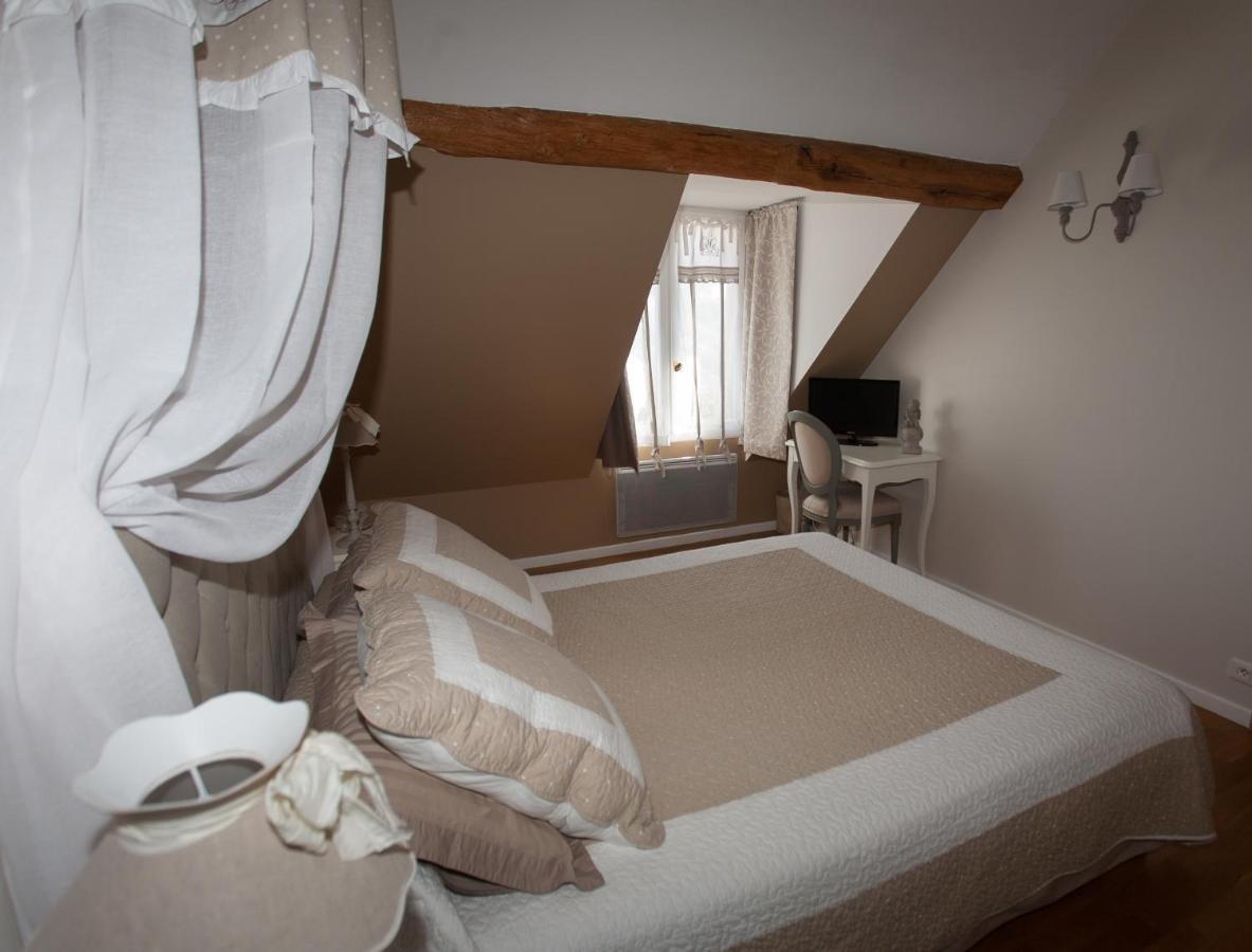 Les Jarrieres Bed & Breakfast Dame-Marie-les-Bois Екстериор снимка