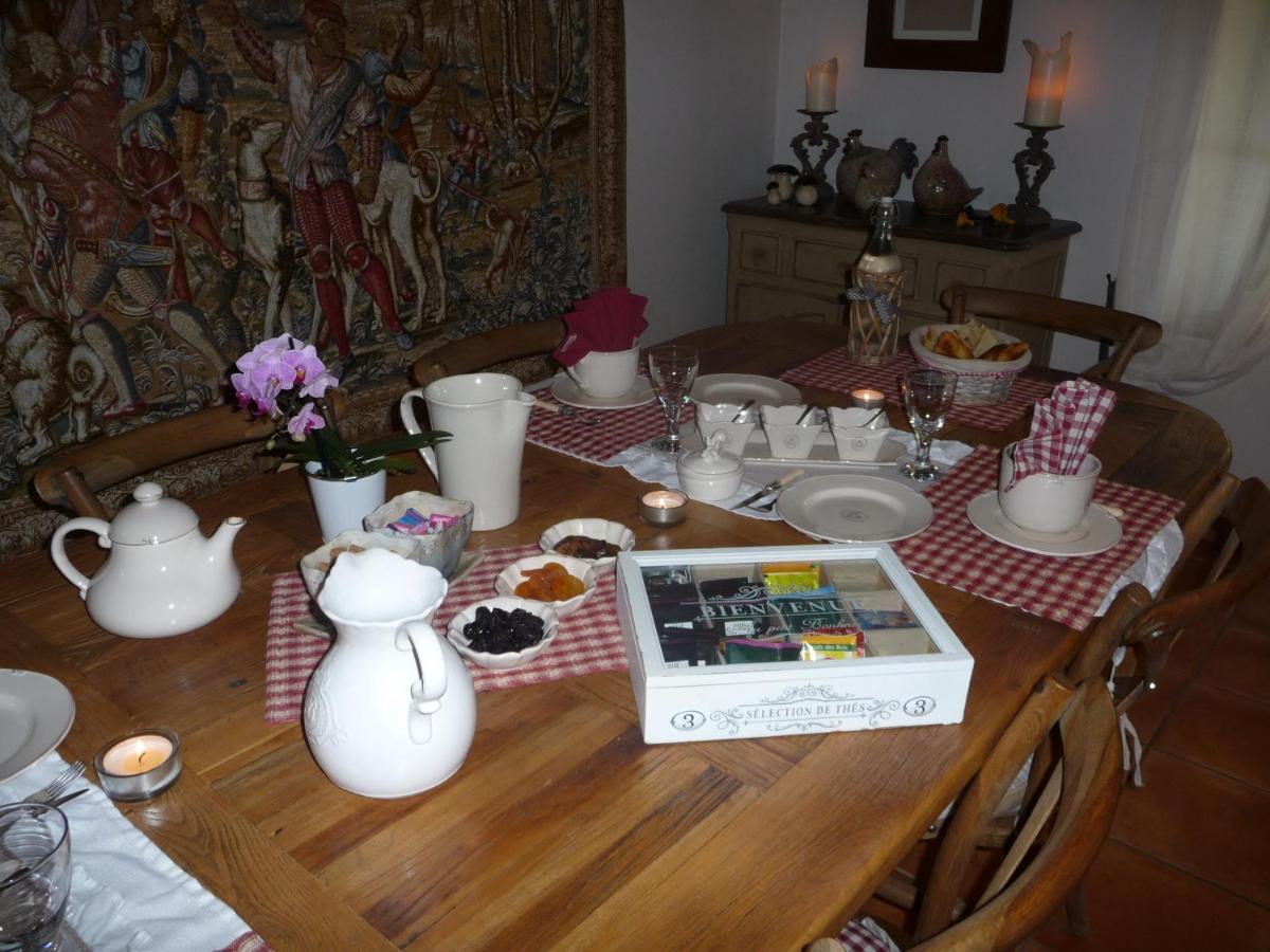 Les Jarrieres Bed & Breakfast Dame-Marie-les-Bois Екстериор снимка