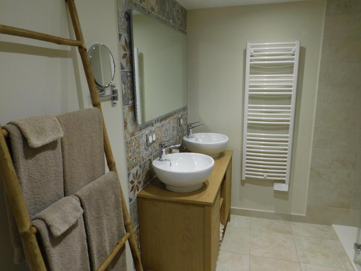 Les Jarrieres Bed & Breakfast Dame-Marie-les-Bois Екстериор снимка