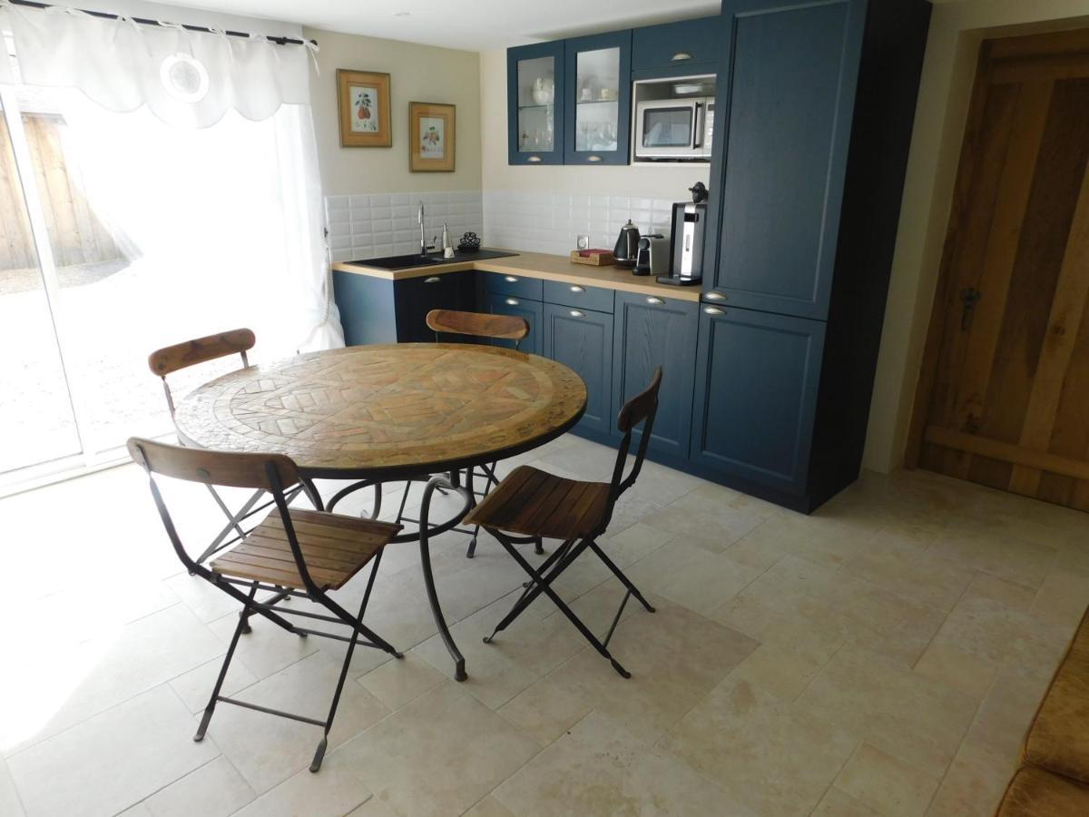 Les Jarrieres Bed & Breakfast Dame-Marie-les-Bois Екстериор снимка